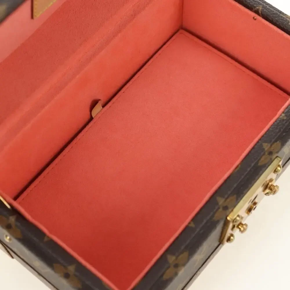 Louis Vuitton height width